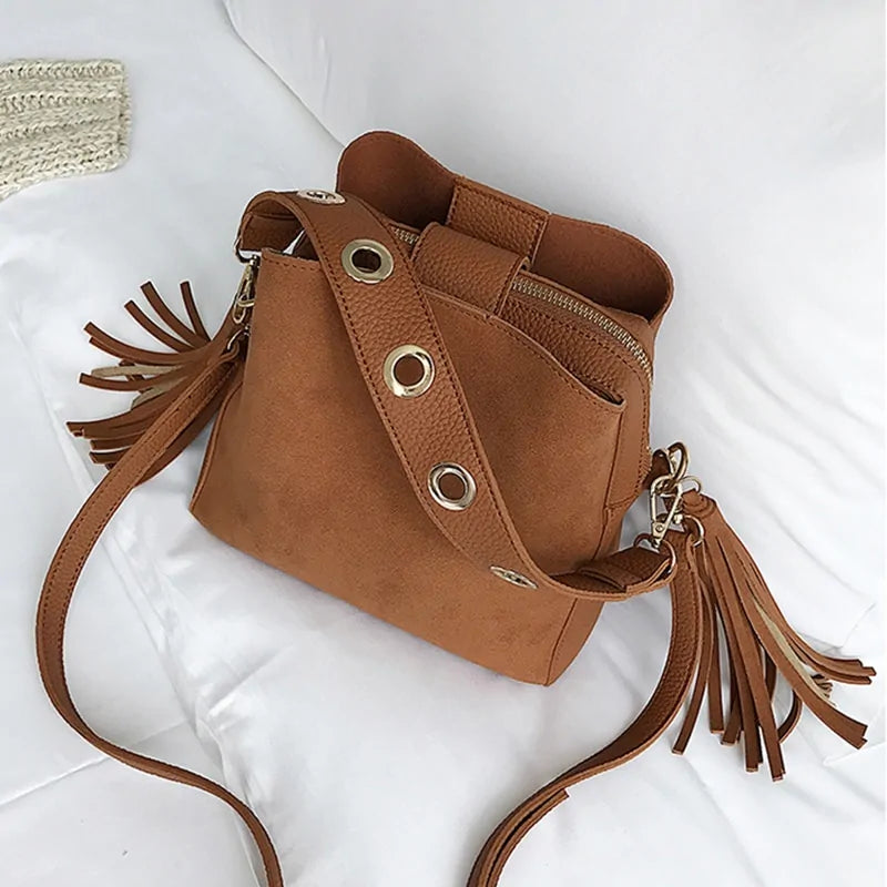 Bucket Vintage Tassel Messenger Bag